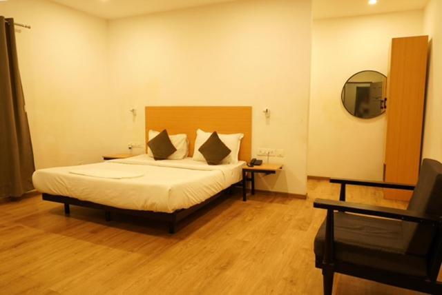 Treetop Inn Chennai Exterior photo